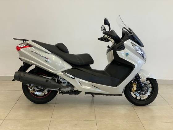 DAFRA MAXSYM 400i 